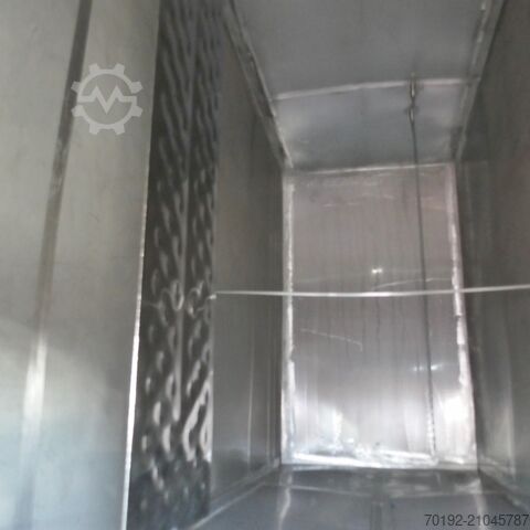 Kubische opslagtank van 12.280 liter, verwarmbaar/koelbaar, vervaardigd uit V2A roestvrij staal met   9408