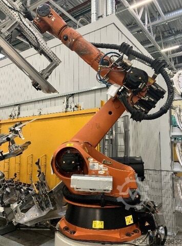 Endüstriyel robot KUKA KR240L180-2 2000
