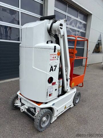 Csuklós teleszkópos munkaállvány JLG Toucan 800A - 8m Elektro Mast-Arbeitsbühne