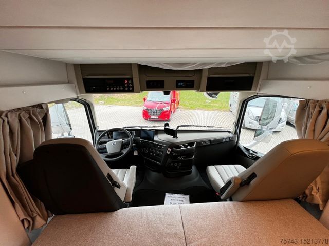 Kreaturvogn VOLVO FH 540 STX 7 Pferde POP-OUT, POP+UP Model 777