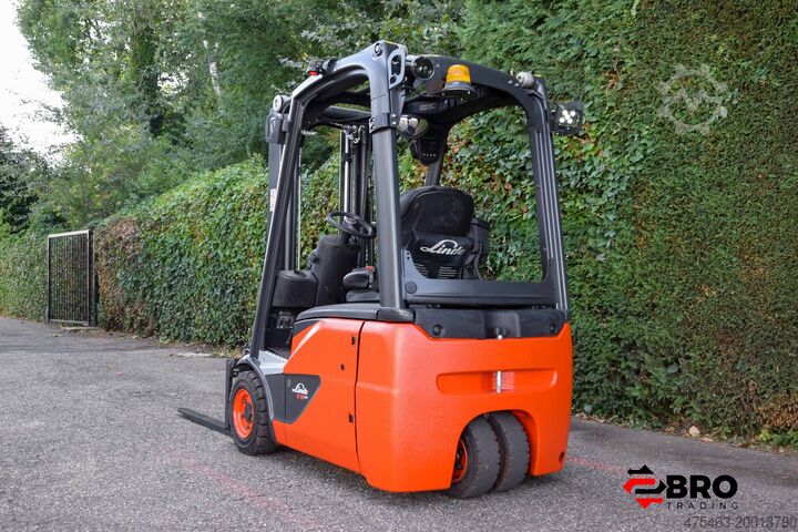 Τετρακίνητο περονοφόρο ανυψωτικό μηχάνημα Linde E15-02 EVO