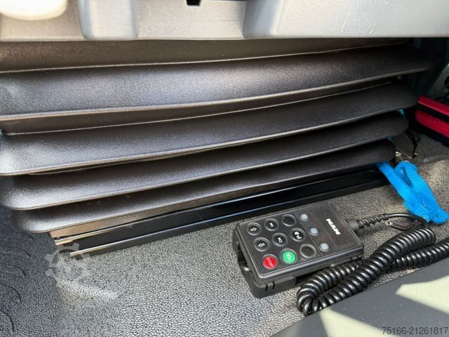 Rashladni kamion MAN TGL 12.220 L FLEISCH-Kühlk.*5 Rohrbahnen*THERMO