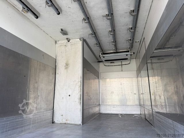 Rashladni kamion MAN TGL 12.220 L FLEISCH-Kühlk.*5 Rohrbahnen*THERMO