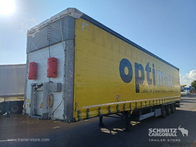 Semi-reboque aberto com lona Schmitz Cargobull Curtainsider Mega Getränke
