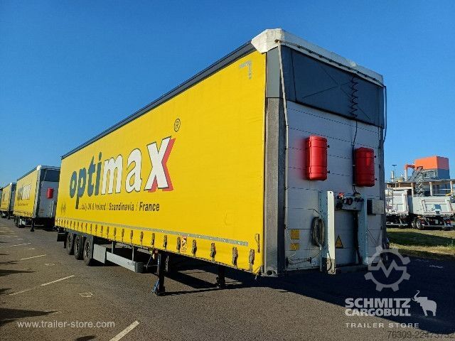 Semi-reboque aberto com lona Schmitz Cargobull Curtainsider Mega Getränke