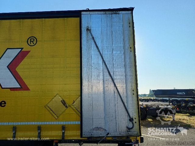 Semi-reboque aberto com lona Schmitz Cargobull Curtainsider Mega Getränke
