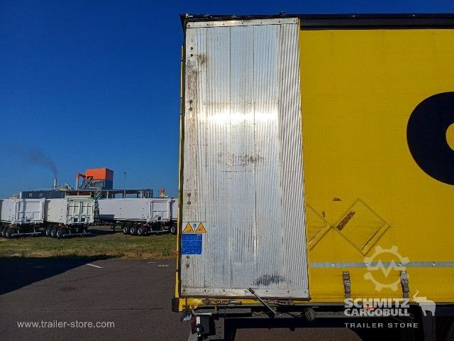 Semi-reboque aberto com lona Schmitz Cargobull Curtainsider Mega Getränke