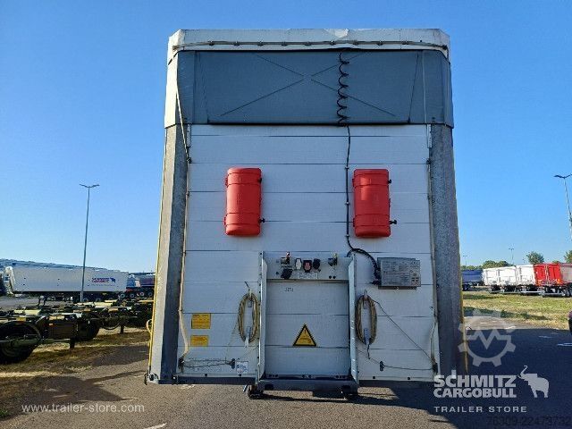 Semi-reboque aberto com lona Schmitz Cargobull Curtainsider Mega Getränke