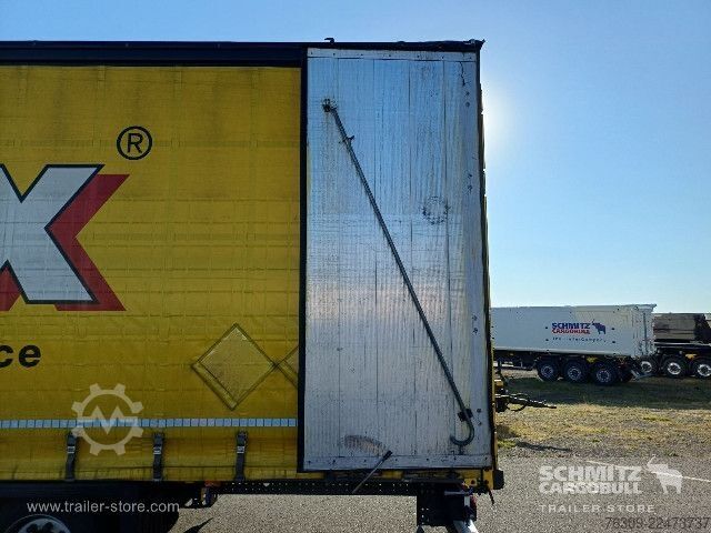 Semi-reboque aberto com lona Schmitz Cargobull Curtainsider Mega Getränke