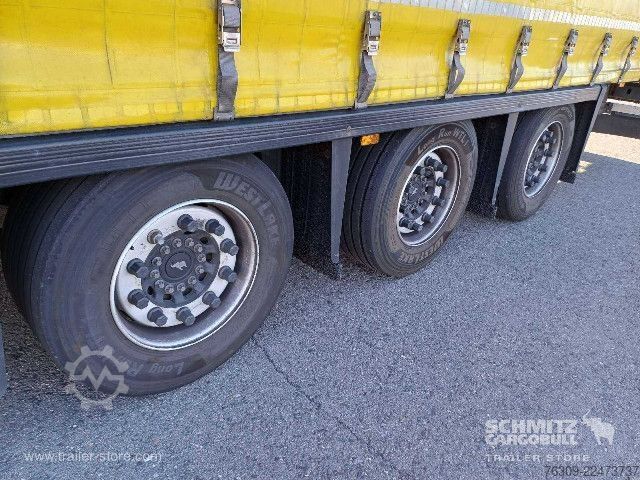 Semi-reboque aberto com lona Schmitz Cargobull Curtainsider Mega Getränke