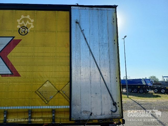 Semi-reboque aberto com lona Schmitz Cargobull Curtainsider Mega Getränke