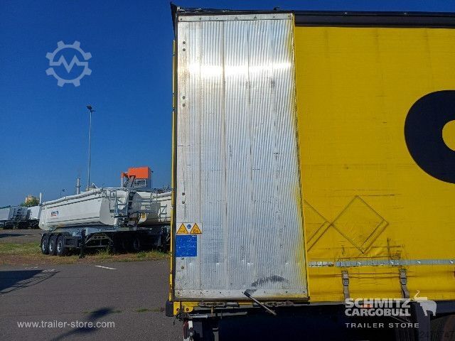Semi-reboque aberto com lona Schmitz Cargobull Curtainsider Mega Getränke