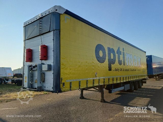 Semi-reboque aberto com lona Schmitz Cargobull Curtainsider Mega Getränke