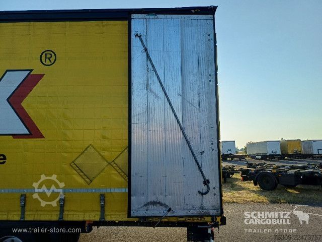 Semi-reboque aberto com lona Schmitz Cargobull Curtainsider Mega Getränke