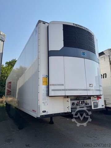 Semi-remorque frigorifique SCHMITZ CARGOBULL SKO 24, Thermo King A 400, sehr guter Zustand