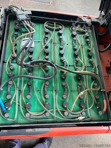 Stivuitor electric cu 3 roți Linde E20L-02