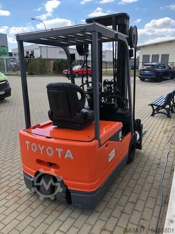 Elektro 3 Rad-Stapler Toyota 5FBE15