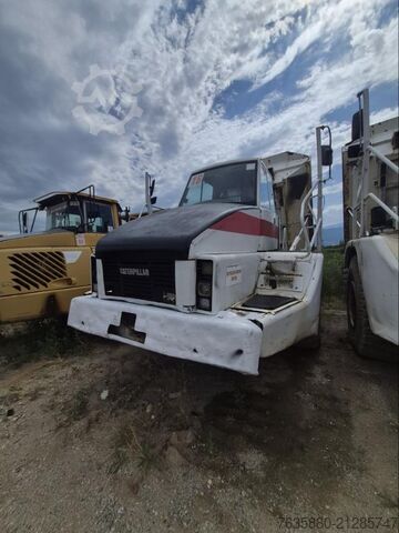 Gelede knickdumper Caterpillar 735