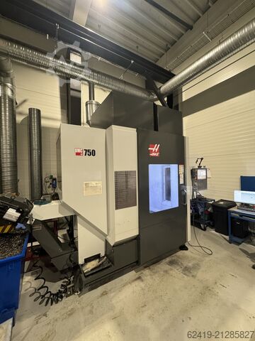 Vertical machining center HAAS UMC-750
