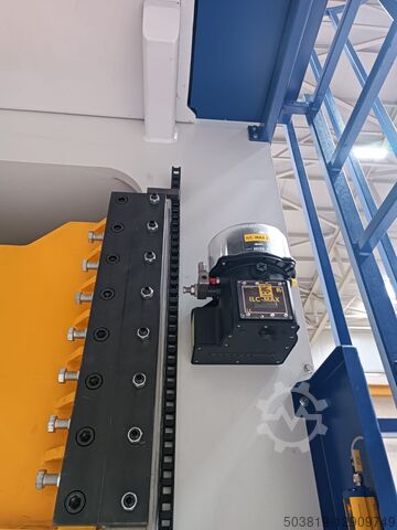 Hidrolik çift kolonlu pres Intemach Press IHS 400