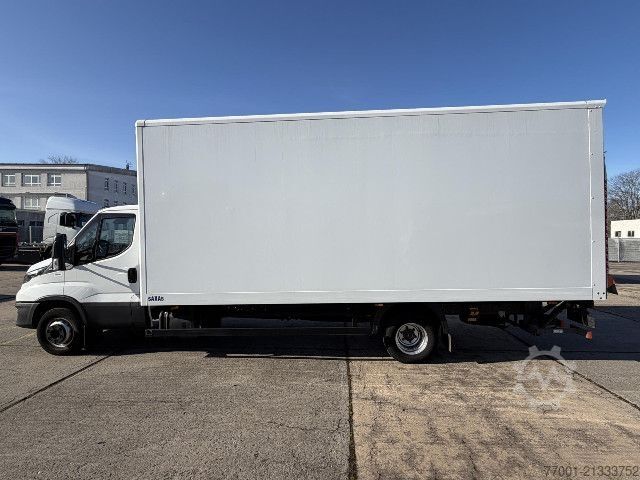 Box van IVECO 70C18HA8/P HI-MATIC / Garantie / Tempo.