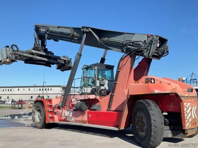 Volle container reachstacker Kalmar DRF450-75C5XS