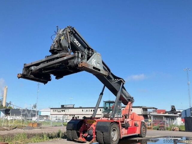 Volle container reachstacker Kalmar DRF450-75C5XS