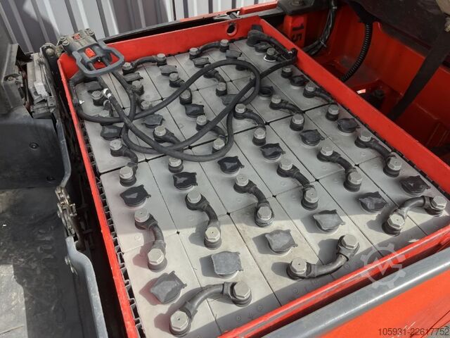 Elektromos négykerekű targonca Linde E20PH-02
