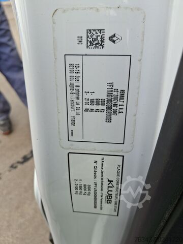 Samochód dostawczy z podnośnikiem koszowym RENAULT MASTER L2H2 2.3 DCI 145 - KLUBB KL26