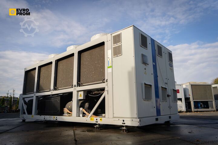 Chiller Used Industrial Chiller CARRIER - 611 kW | With warranty