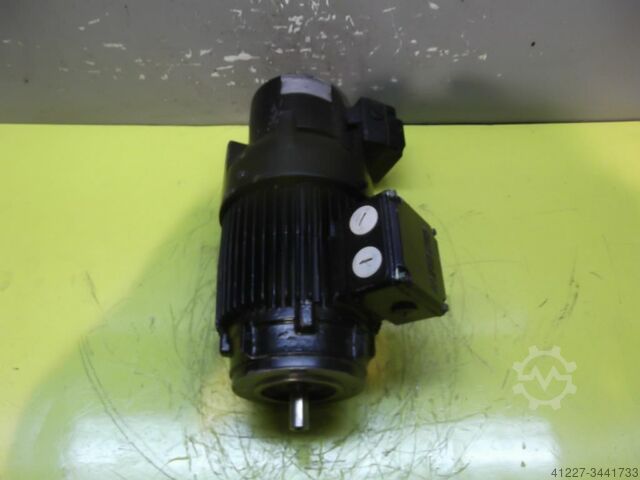 Elektromotor 0,063/0,4 kW 460/2840 Rpm 415 V Bauer DNPFK8122/200-S