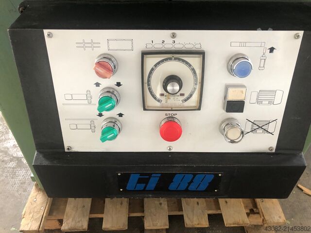 MÁQUINA DE RECORTE OMGA TI88