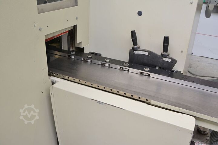 Čtyřstranný hoblík WEINIG POWERMAT 1000