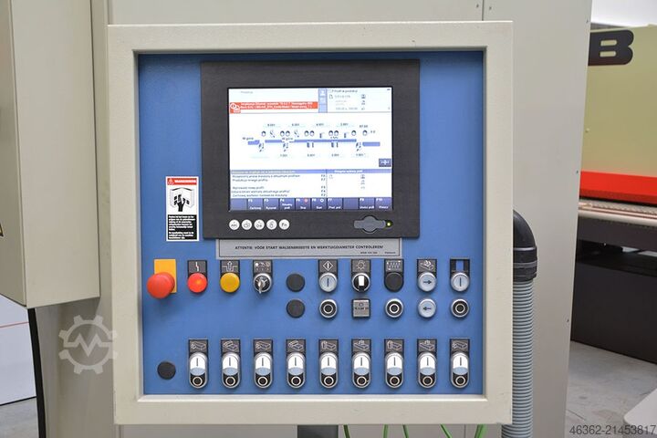 Čtyřstranný hoblík WEINIG POWERMAT 1000