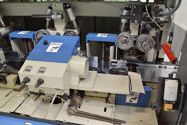 Čtyřstranný hoblík WEINIG POWERMAT 1000