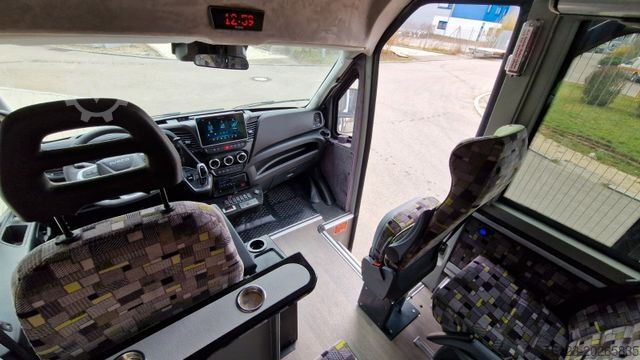 Minibusz IVECO Daily C 65 Sprinter 519 MAN TGE Crafter