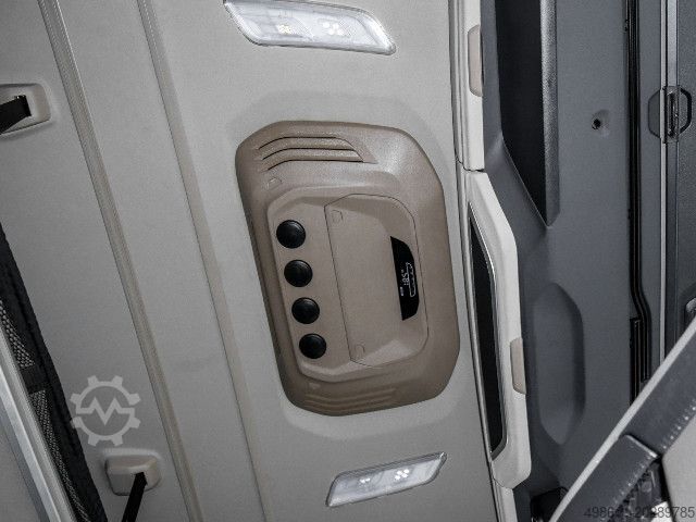 Standardowy ciągnik siodłowy DAF XG 480 FT + INTARDER + ALCOA + CAMERAS + 710L TANK