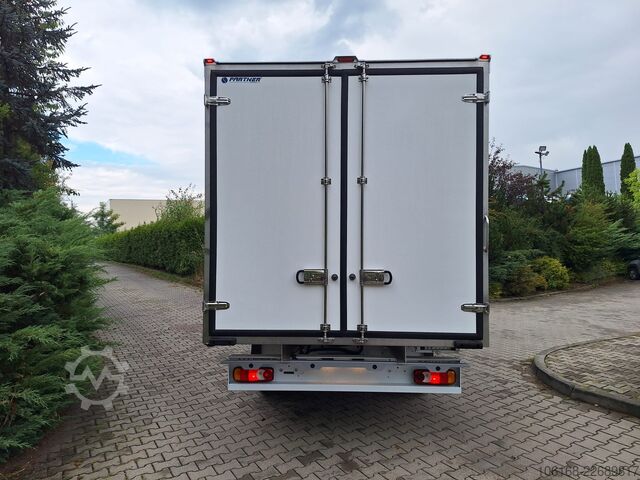 Kylskåpsbil Renault Master Isoterme