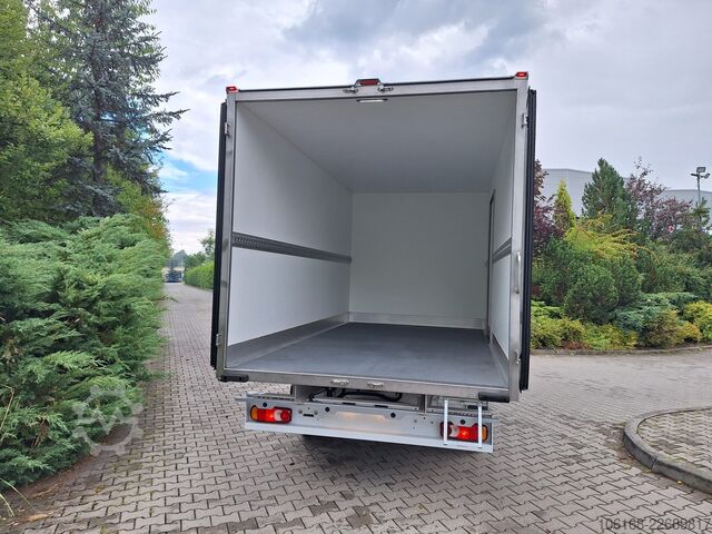 Kylskåpsbil Renault Master Isoterme