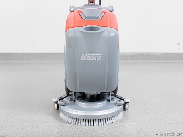 SZOROWARKA HAKO B12 TB380 NOWE BATERIE Hako Scrubmaster B12 TB380 - 2022y