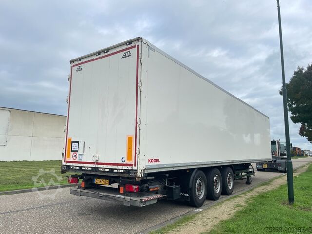 Koffer Kögel SKH24 Closed Box / SAF Axles / Discbrakes / Lif...