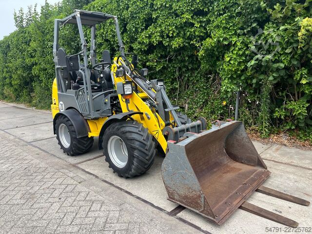 Nakladač WACKER NEUSON WL20