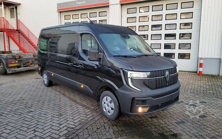 Furgonetă Renault Master 150.35 EURO 6 L3H2 GESLOTEN ZWART META...