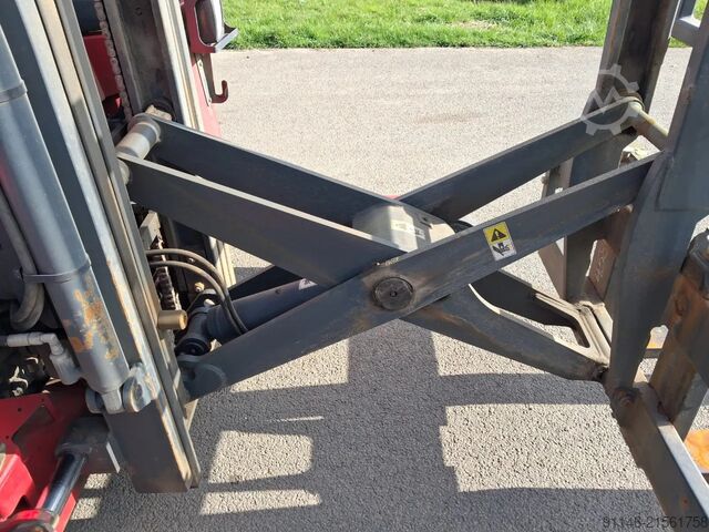 Targoncára szerelt targonca Moffet M4 20.1 * Kubota Motor 25 HP * M4 20.1