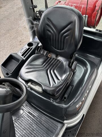 Empilhador STILL RX70-25