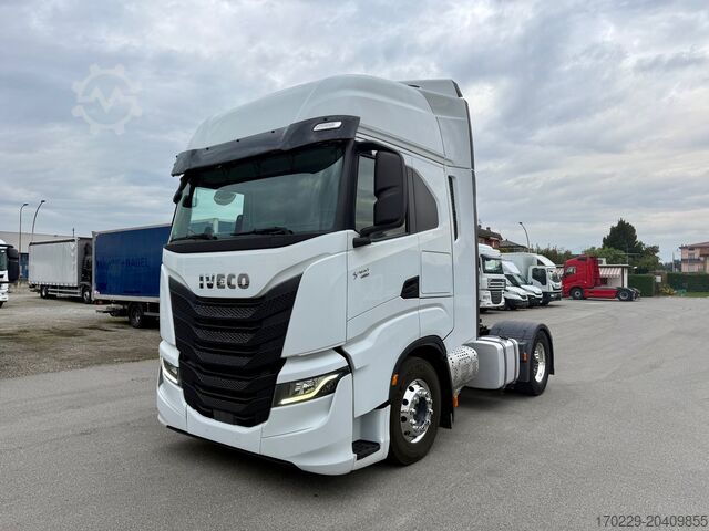 Standaard trekker (trekker-oplegger) Iveco sway 480