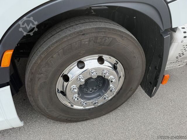 Tractora de carretera estándar Iveco sway 480