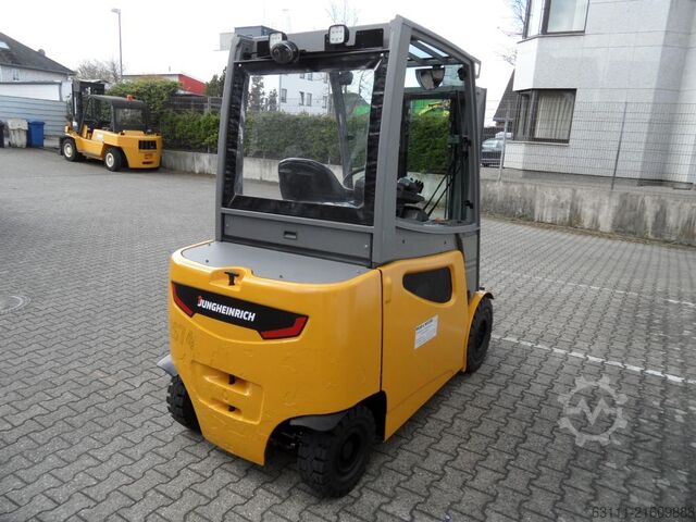 Chariot élévateur électrique à 4 roues Jungheinrich EFG 425 - Freisichtmast - 4. Funktion
