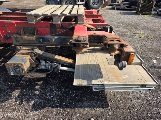 Ladbil med udskifteligt lad MERCEDES-BENZ 1524 BDF mit Klima, Ladebordwand, 2 x Bett