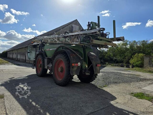 Irroratrice per pesticidi FENDT Spritze Rogator 655 D, 2 Teilbreite, 6.000+500 L